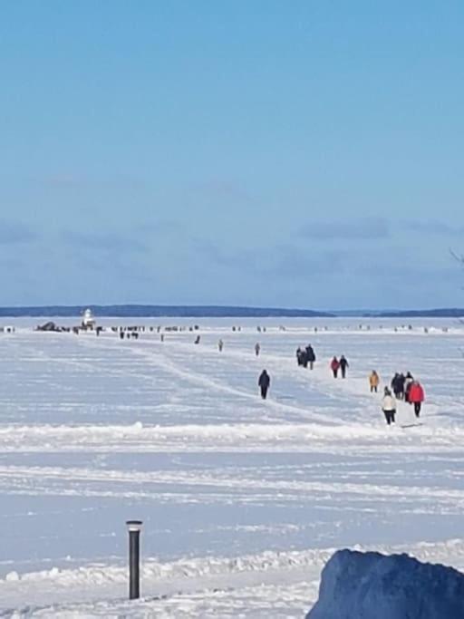 Upea Kaksio Naesijaerven Rannalla Tampere Exterior foto
