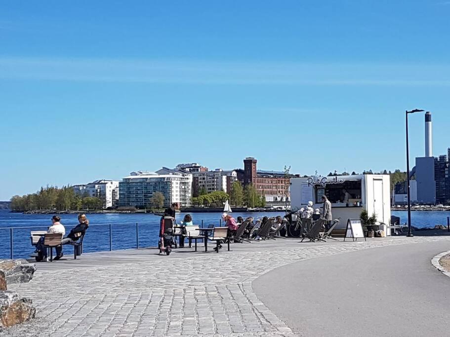 Upea Kaksio Naesijaerven Rannalla Tampere Exterior foto